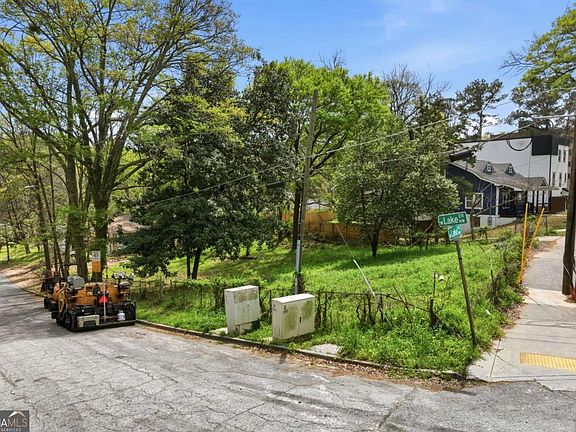 5th image of 263 W Lake Ave NW