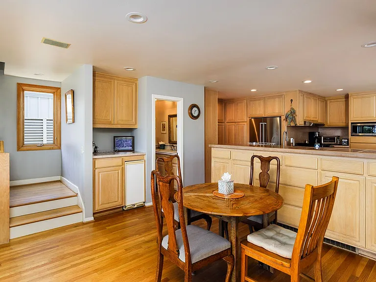 4499 Del Mar Ave — Photo 15
