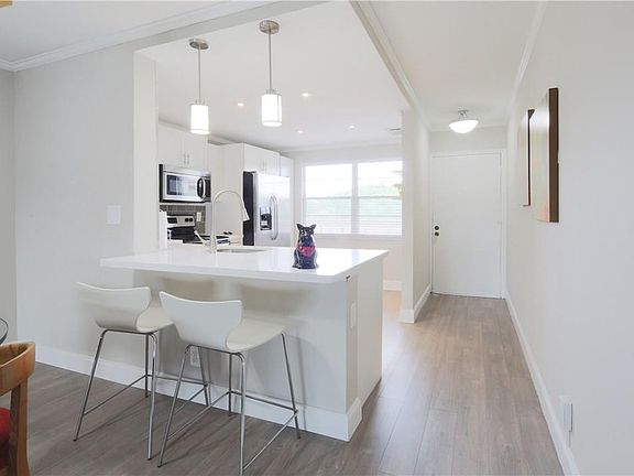 4th image of 3101 Portofino Pt #K3