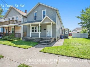 824 1st St NW, Grand Rapids, MI 49504