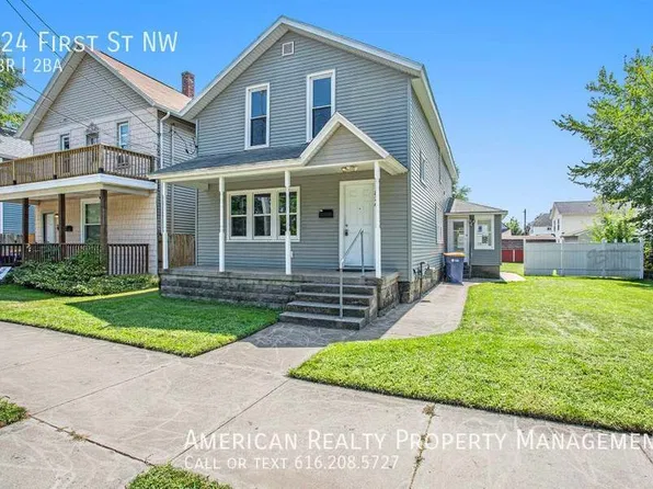 824 1st St NW, Grand Rapids, MI 49504