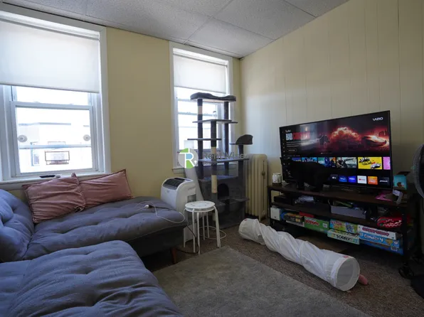 95 Gordon St, Boston, MA