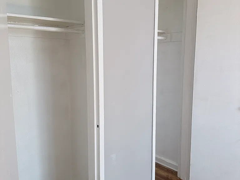 716 Sanford Ave #B — Photo 12