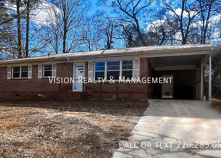 131 W White St — Photo 2