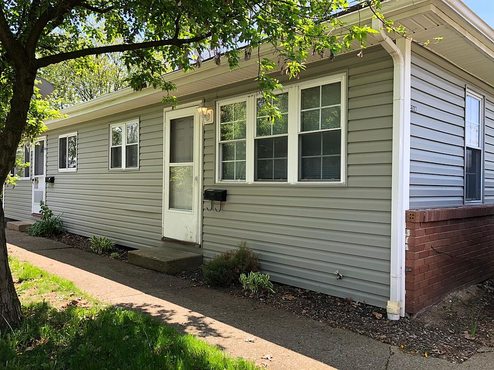 1st image of 2340 Newton St