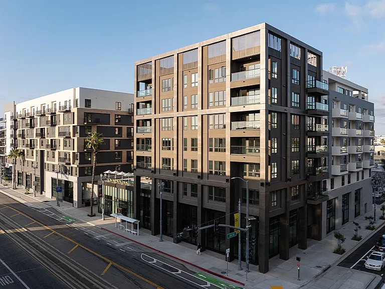 Resa Long Beach — Photo 3