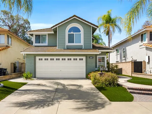 2207 Hedgerow Ln, Chino Hills, CA 91709