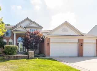 805 Blue Ridge Dr, Streamwood, IL 60107