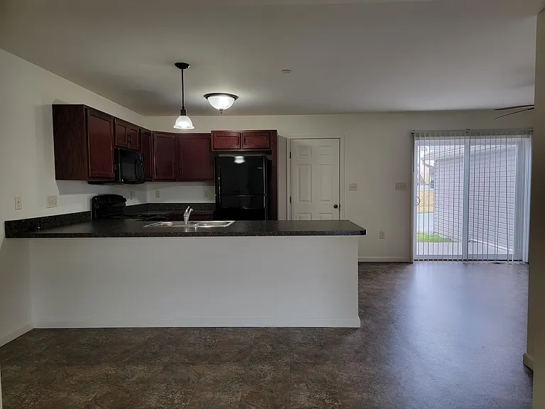56 Gable Dr — Photo 5