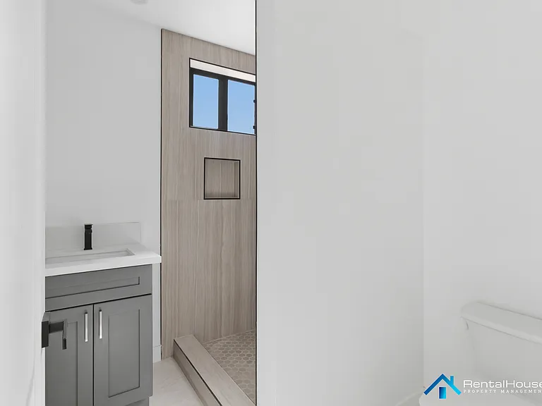 326 N La Fayette Park Pl — Photo 7
