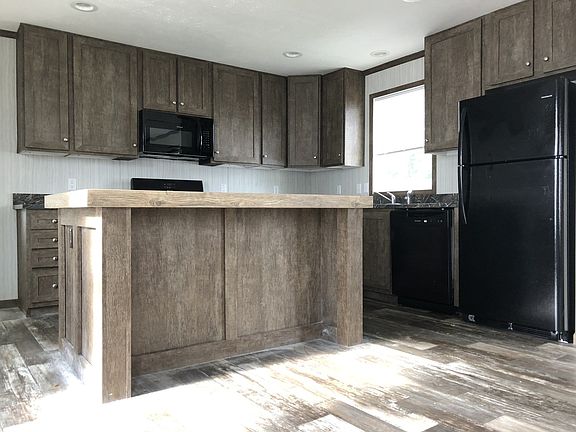 2nd image of 2100 Stephenson Hwy #55