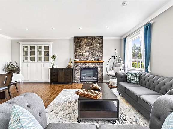 5th image of 3115 Uplands Dr
