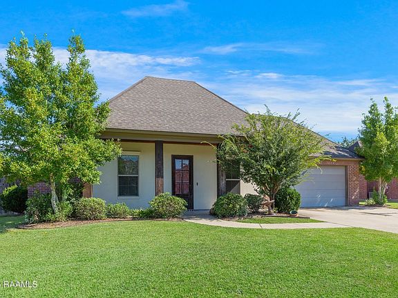 3rd image of 3303 Chuggie Ln