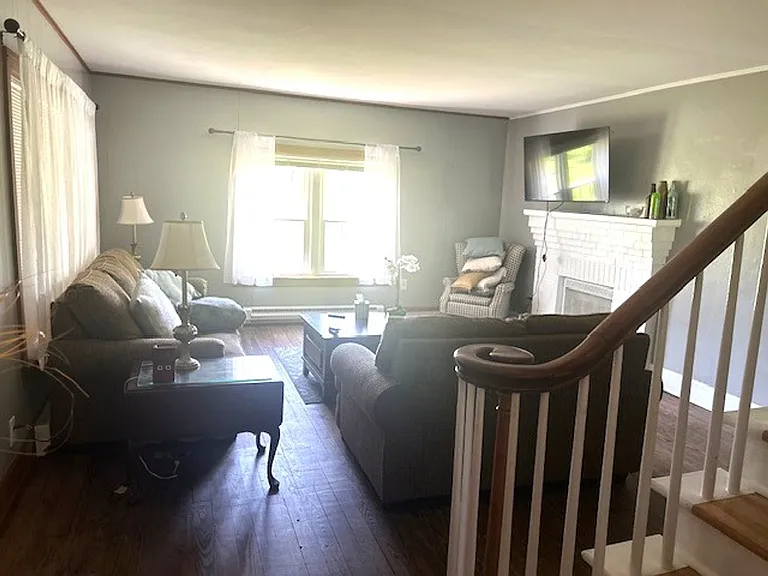 6401 Old Richmond Rd — Photo 12