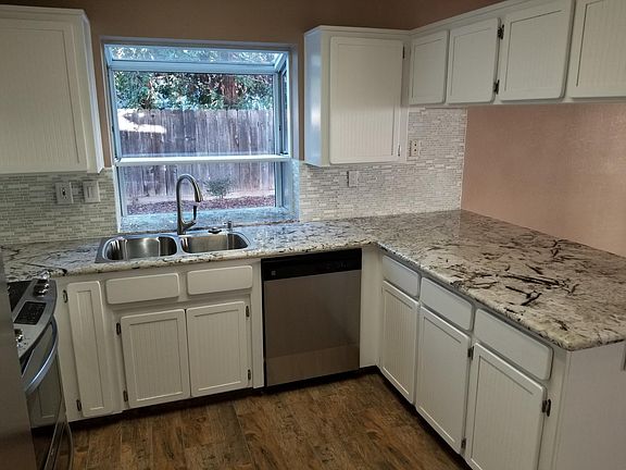 4th image of 1786 E Frederick Ave