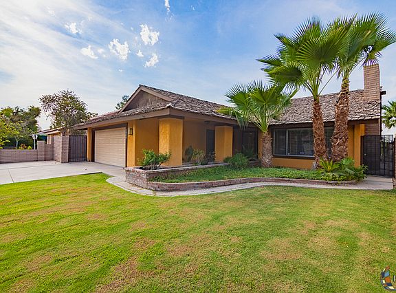 5th image of 1805 Desert Gardens Dr
