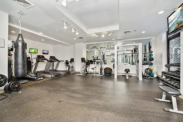 Sold by Keller Williams NYC | media 20