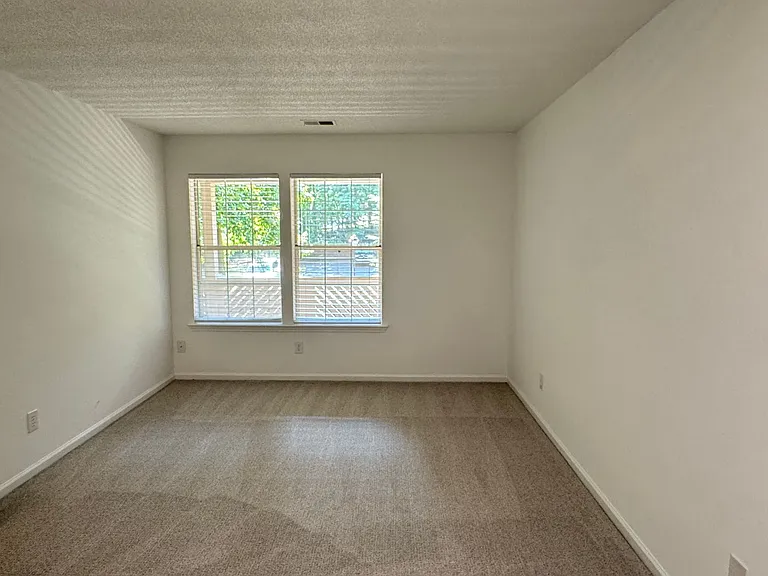 6523 Clavell Ln #L — Photo 11