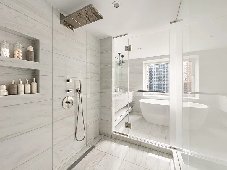 135 W 52nd St #Penthouse 5S — Photo 15