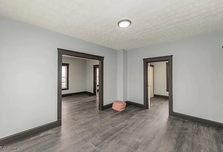 1431 Rowley Ave #1 — Photo 10