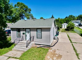 1102 1st St NE, Mandan, ND 58554