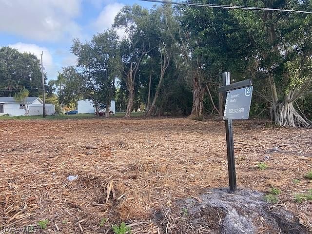 2nd image of 5872 Marina Rd