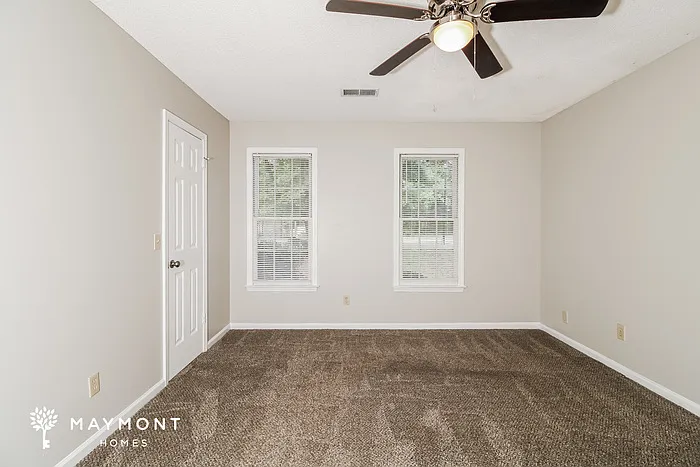 1411 Chadford Rd — Photo 5