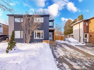 2371 Brookhurst Rd, Mississauga, ON L5J1R1