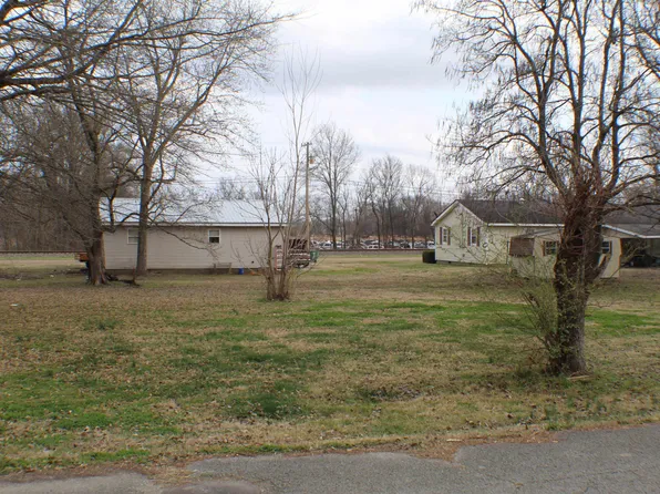 36 Hamil St, Gates, TN 38037