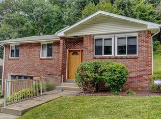 2055 Holiday Park Dr, Pittsburgh, PA 15239