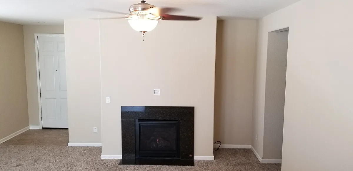 Building Photo - 2160 Overland Park Dr
