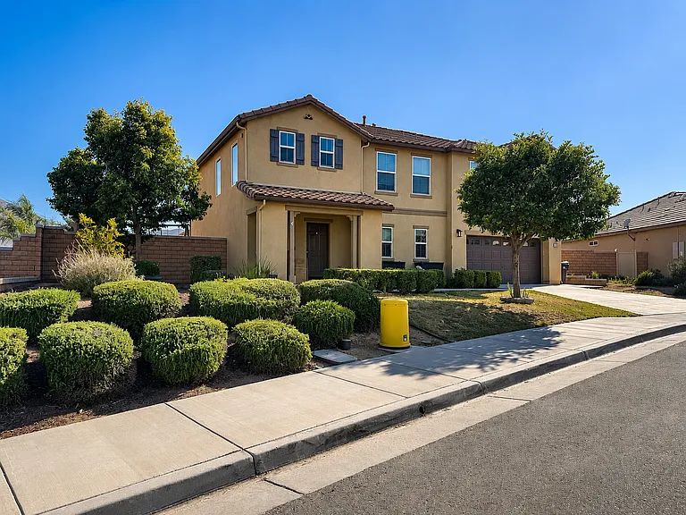 20609 Pronghorn Ct — Photo 1