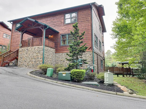 604 Park Vista Way, Gatlinburg, TN 37738