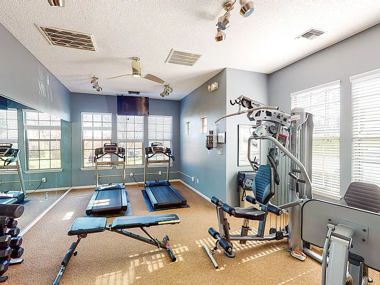 Prime on the Hill — Photo 41