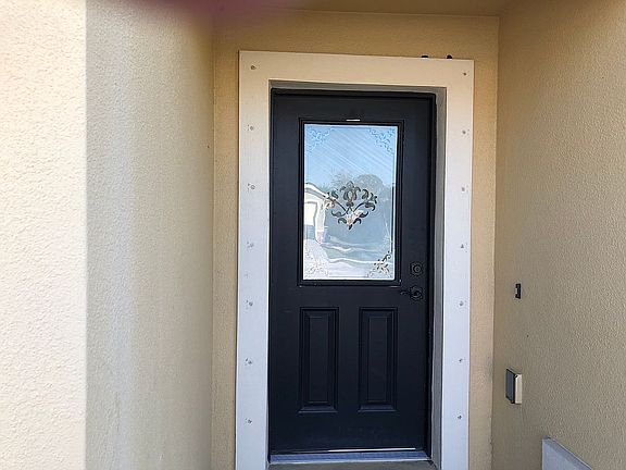 3rd image of 3613 Garrett Dr