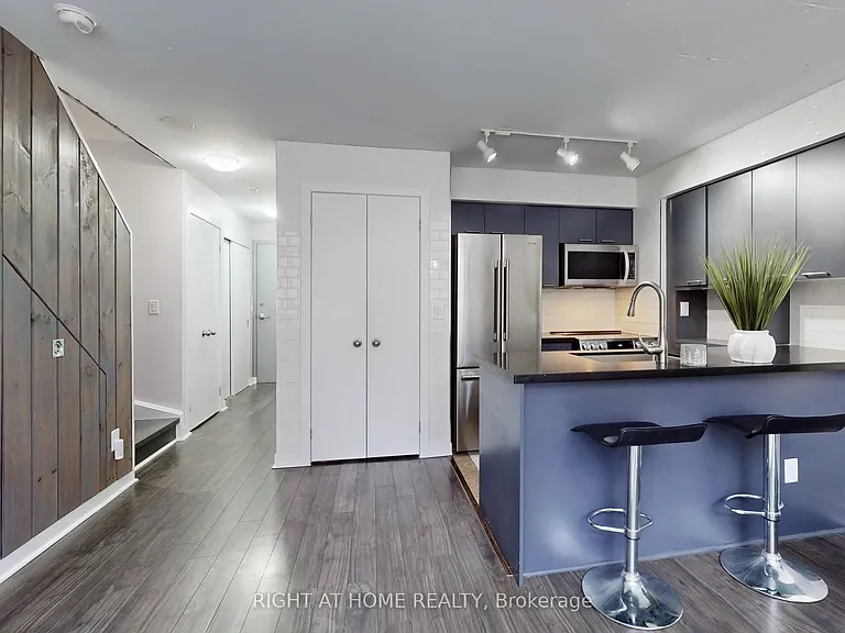 255 Richmond St E #401 — Photo 13