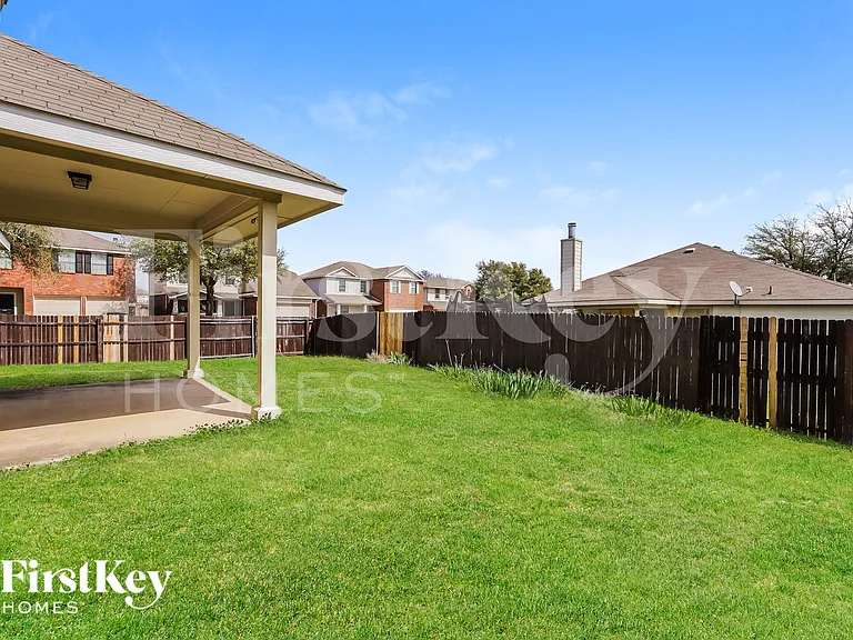 8028 Plateau Dr — Photo 14