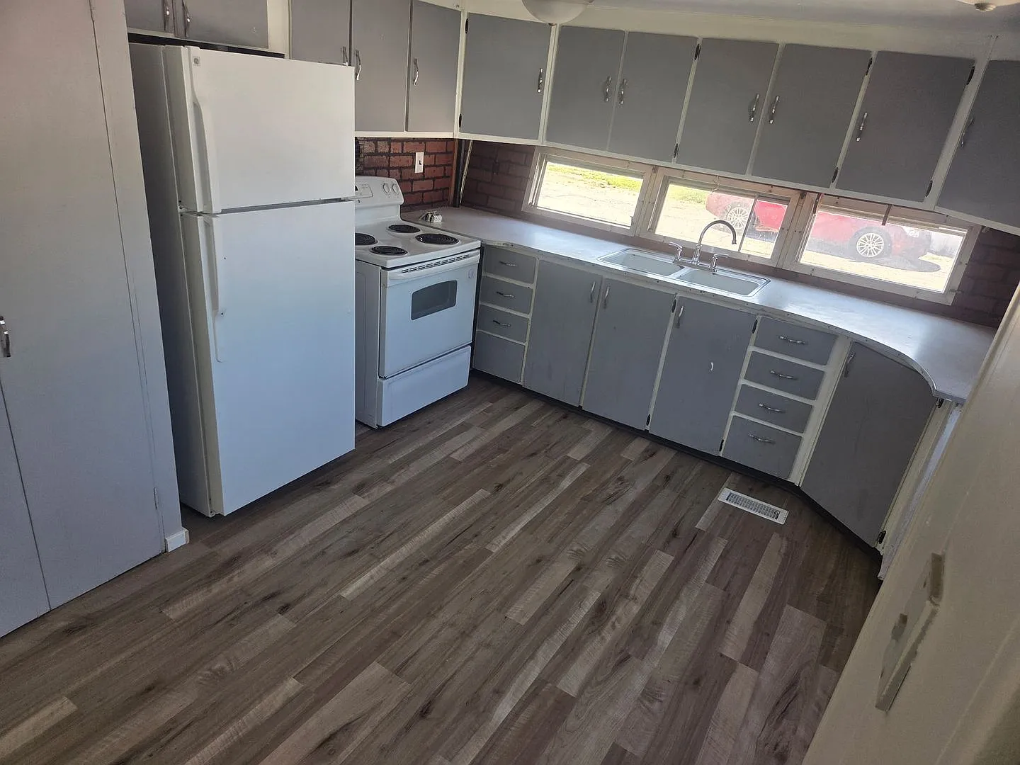 Maple City Mobile Home Park — Photo 4
