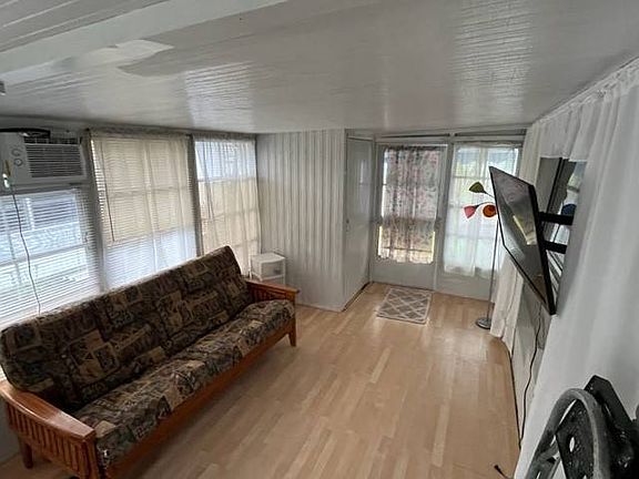 5th image of 3701 Baynard Dr #A-4