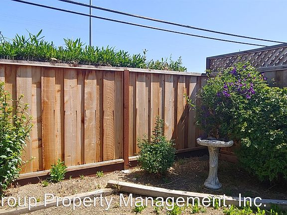 2nd image of 940 Hacienda Ave