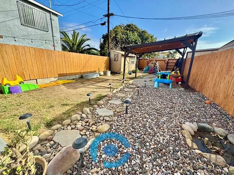 3715 Beta St — Photo 18