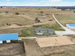 425 Hamilton Rd, Pomona, KS 66076