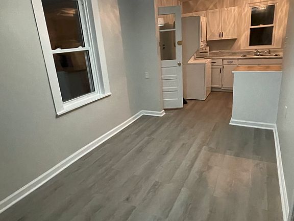 3rd image of 54 Knous Ln