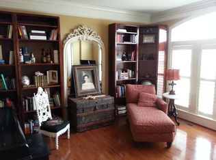 18454 Orchid Dr, Leesburg, VA 20176