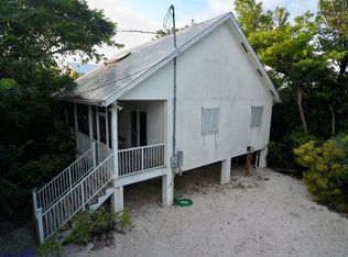 25095 5th St, Summerland Key, FL 33042