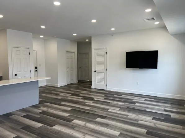 24 S Elm St, Kutztown, PA