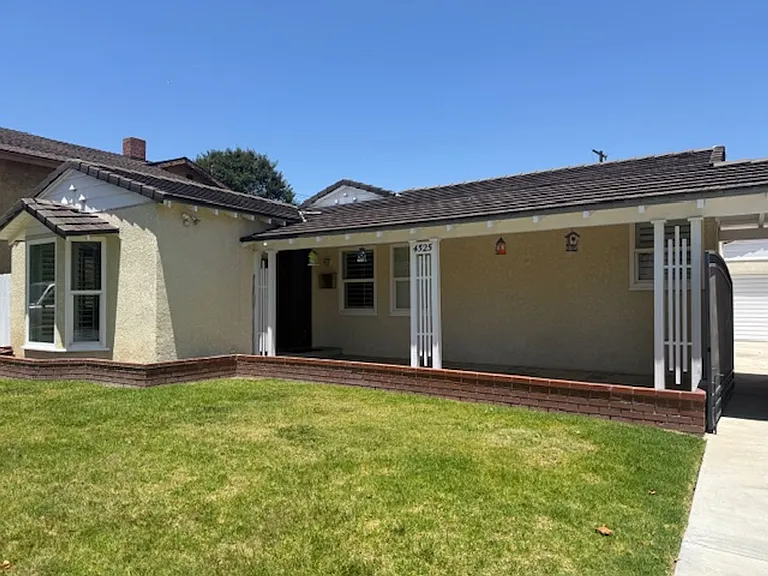 4525 E Village Rd — Photo 1