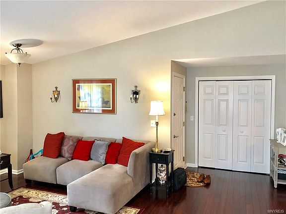 4th image of 980 Hopkins Rd APT L