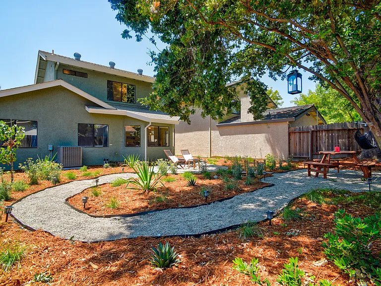 489 Cool Wind Way — Photo 30