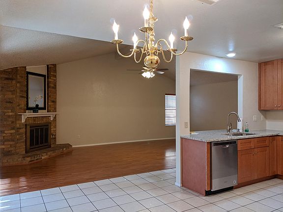 5th image of 11630 Parkfield Dr